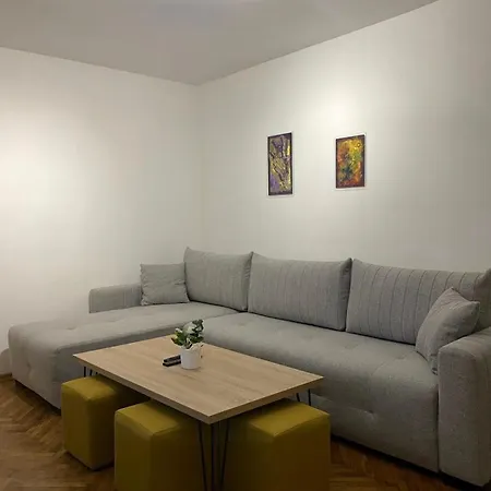 Apartament Station *